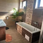 5 Izbovy Samostatny Stojaci Rodinny Dom S Podkrovim A Velkou Zahradou So Sezonnym Bazenom, Celorocnou Saunou A Virivkou, Privatny Wellness Σπίτι διακοπών
