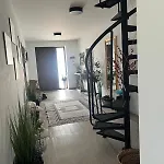 5 Izbovy Samostatny Stojaci Rodinny Dom S Podkrovim A Velkou Zahradou So Sezonnym Bazenom, Celorocnou Saunou A Virivkou, Privatny Wellness Nyaraló