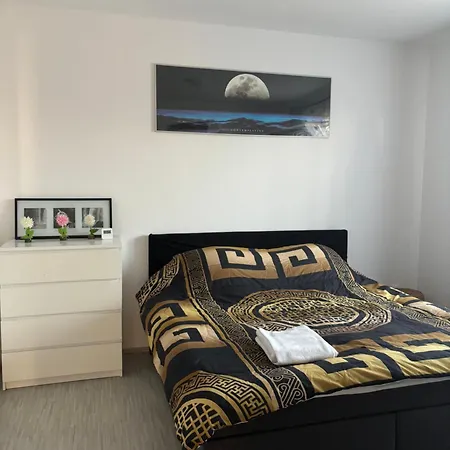 Feriehus 5 Izbovy Samostatny Stojaci Rodinny Dom S Podkrovim A Velkou Zahradou So Sezonnym Bazenom, Celorocnou Saunou A Virivkou, Privatny Wellness