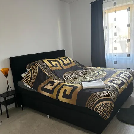 5 Izbovy Samostatny Stojaci Rodinny Dom S Podkrovim A Velkou Zahradou So Sezonnym Bazenom, Celorocnou Saunou A Virivkou-momentalne Pokazena- Od Augusta Bude Nova Na Dovolenku A Oddych * Topolniky