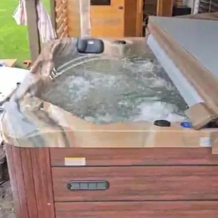 5 Izbovy Samostatny Stojaci Rodinny Dom S Podkrovim A Velkou Zahradou So Sezonnym Bazenom, Celorocnou Saunou A Virivkou, Privatny Wellness Prázdninový dům