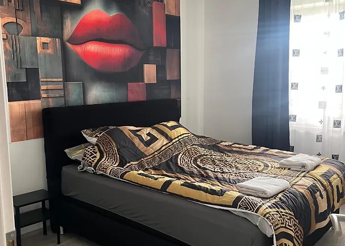 Holiday home 5 Izbovy Samostatny Stojaci Rodinny Dom S Podkrovim A Velkou Zahradou So Sezonnym Bazenom, Celorocnou Saunou A Virivkou, Privatny Wellness *